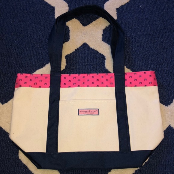 NWT Vineyard Vines Classic Tote - Picture 1 of 7
